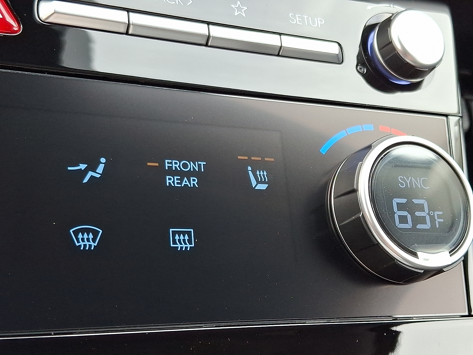 new 2025 Hyundai Santa Fe car, priced at $39,557