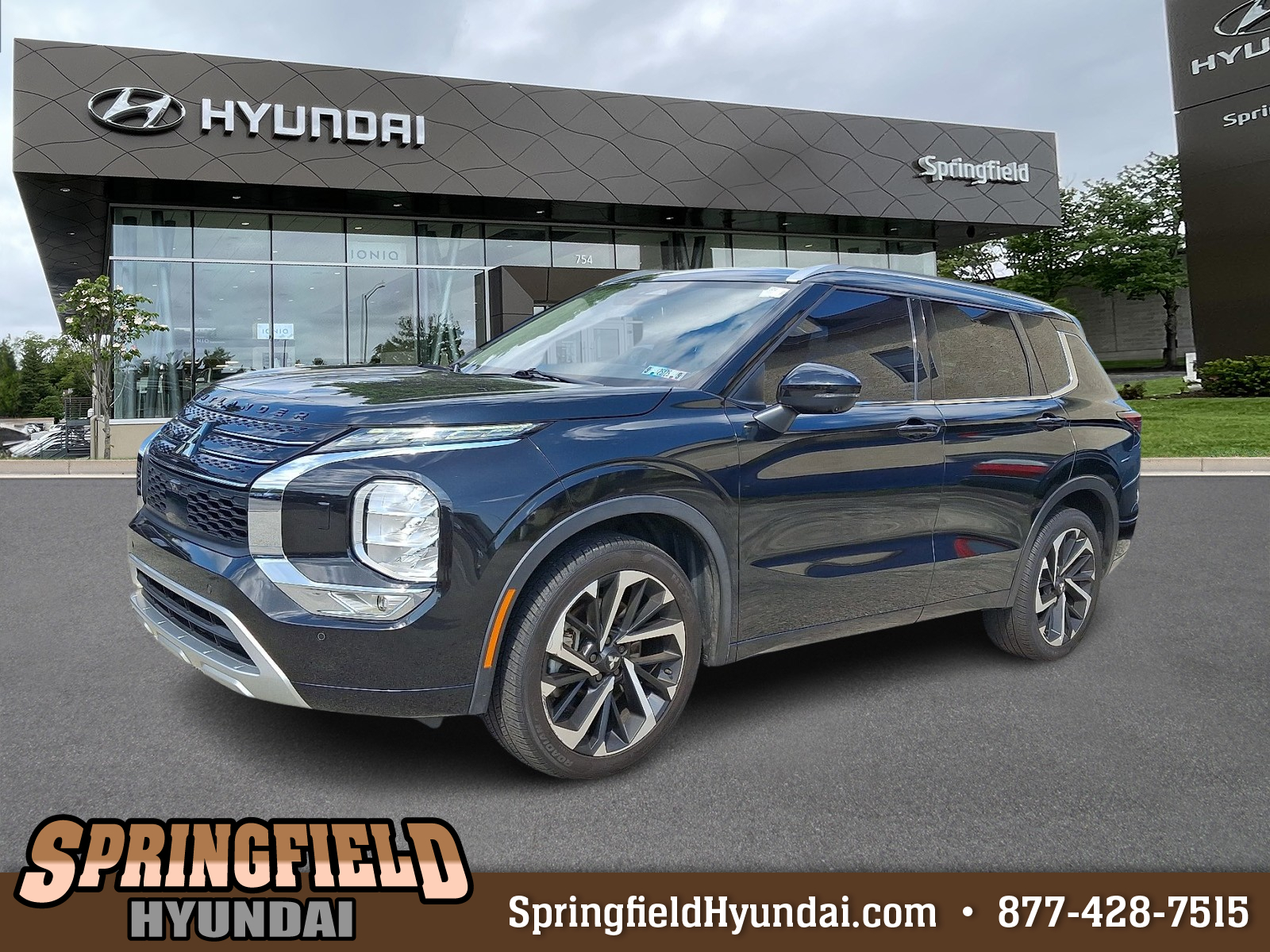 used 2022 Mitsubishi Outlander car, priced at $23,907
