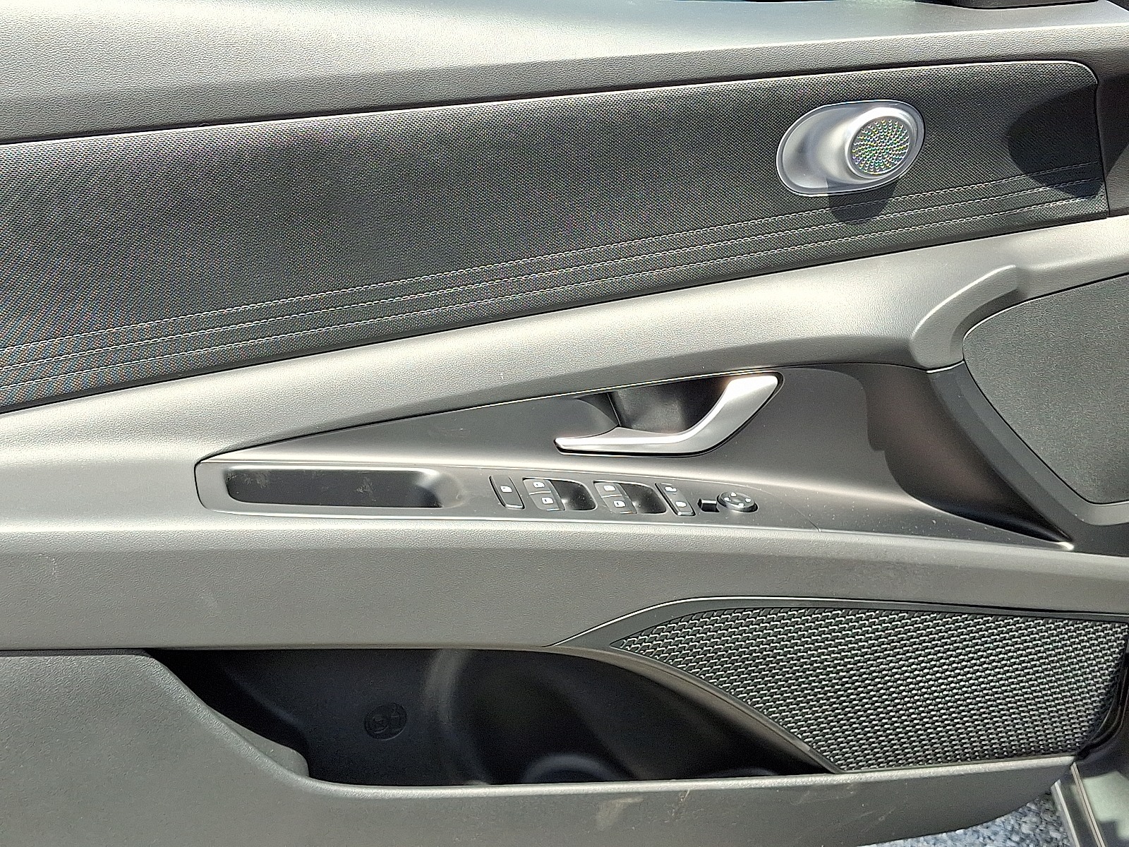 new 2025 Hyundai Elantra Hybrid car, priced at $27,250