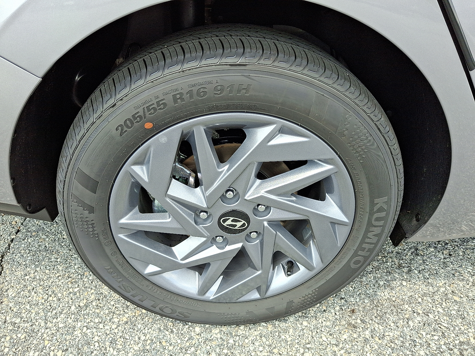 new 2025 Hyundai Elantra Hybrid car, priced at $27,250