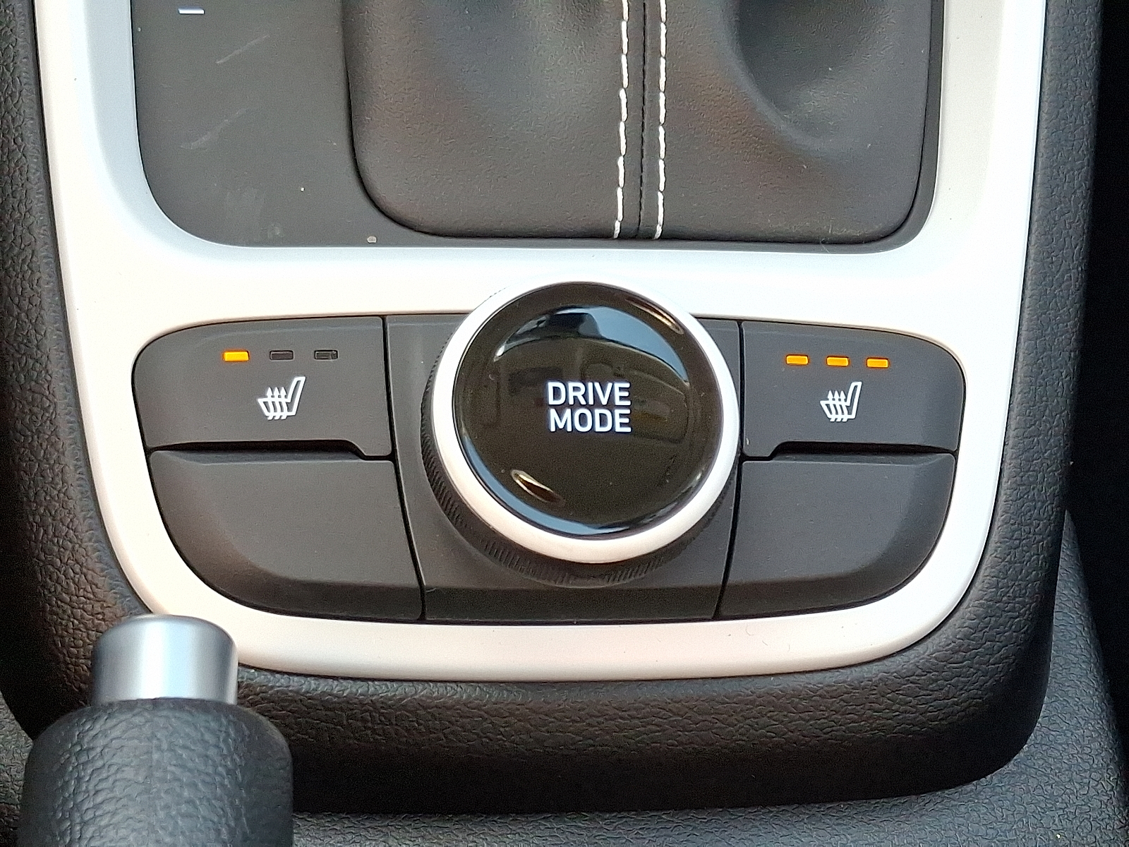 new 2025 Hyundai Venue car, priced at $26,070