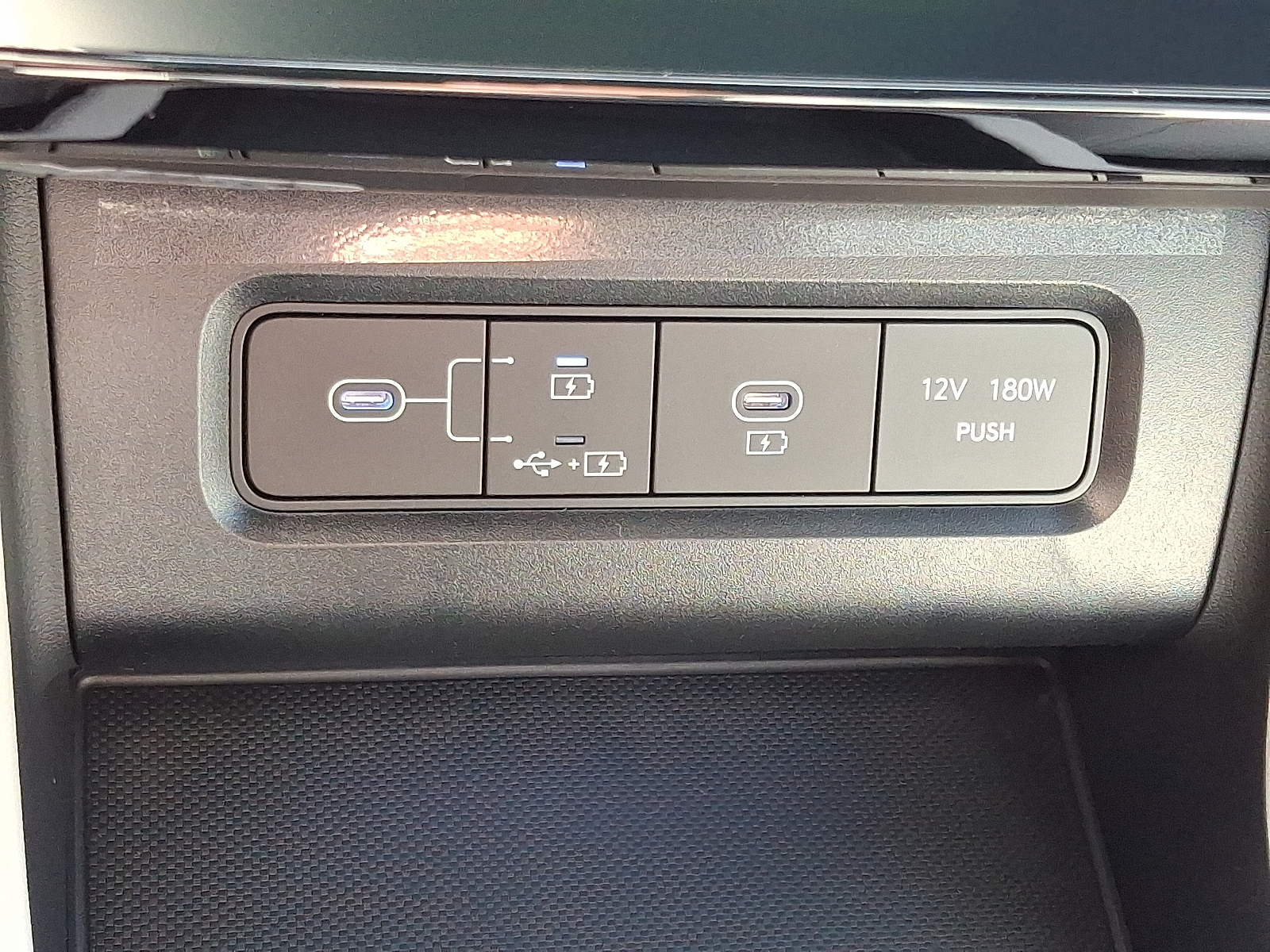 new 2025 Hyundai Tucson Hybrid car, priced at $43,835