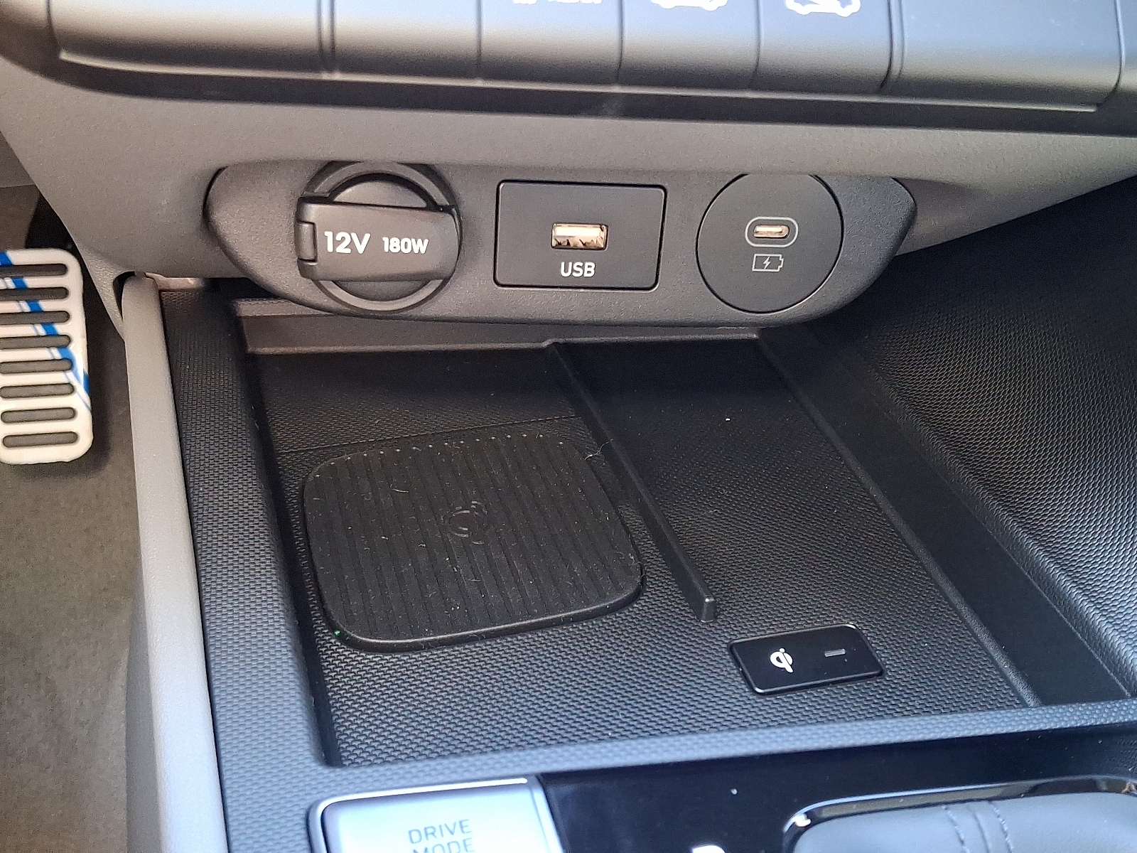 new 2025 Hyundai Elantra car, priced at $25,660