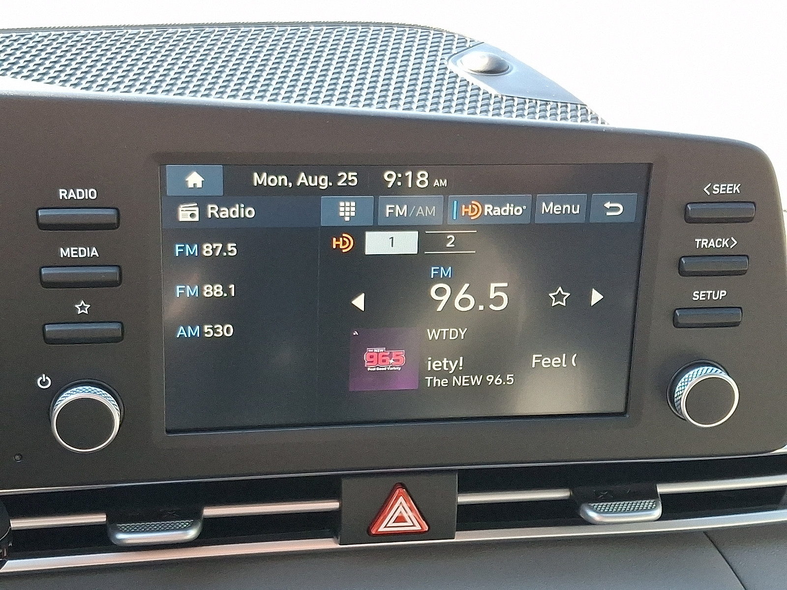 new 2025 Hyundai Elantra car, priced at $25,660