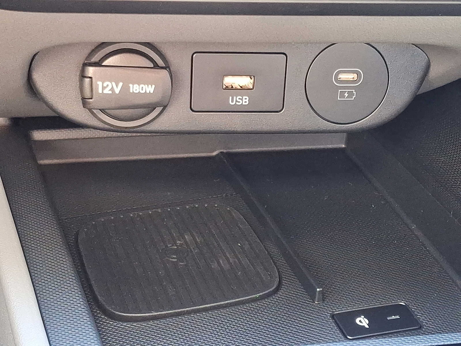new 2025 Hyundai Elantra car, priced at $25,605