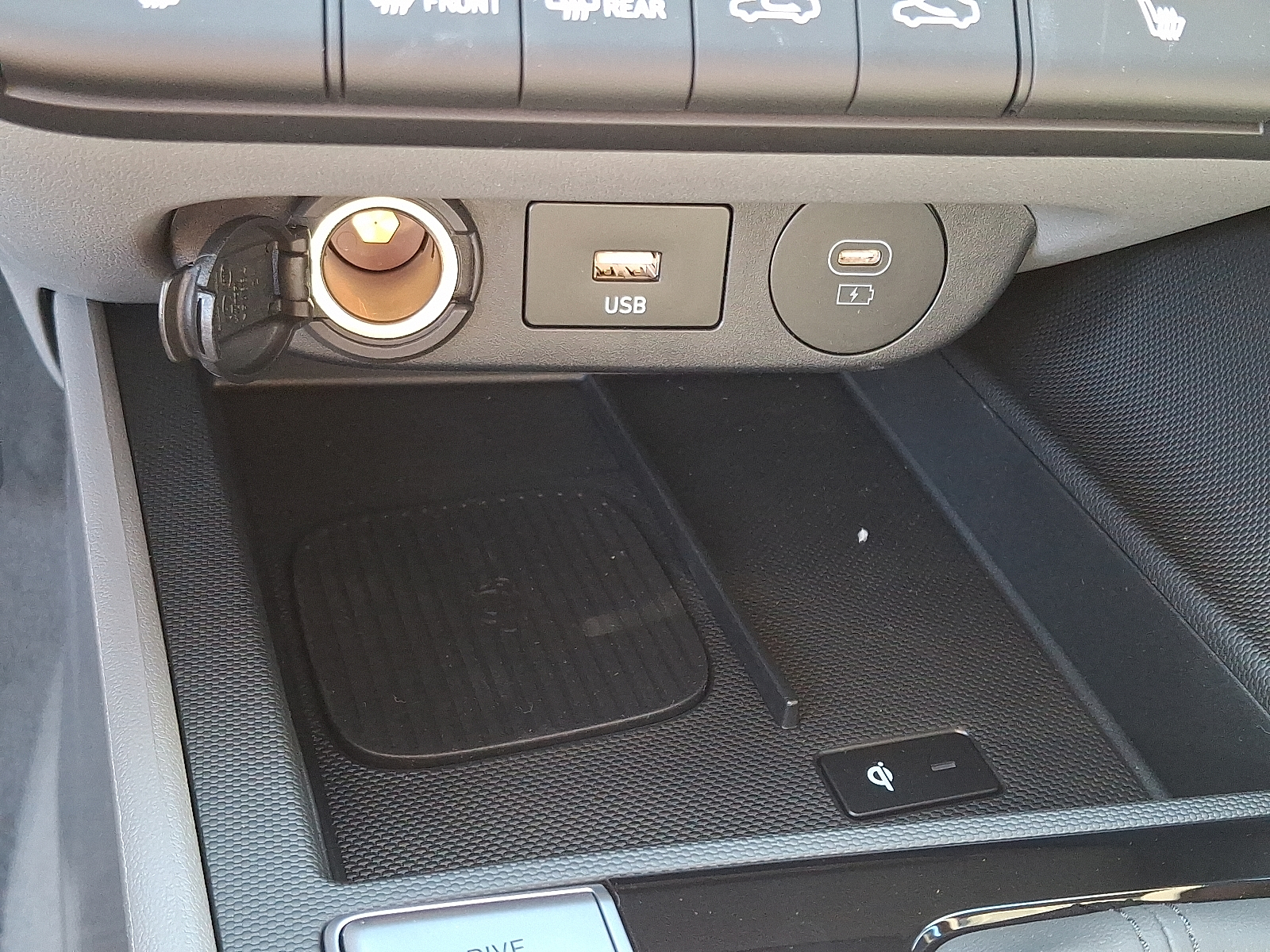new 2025 Hyundai Elantra car, priced at $27,675