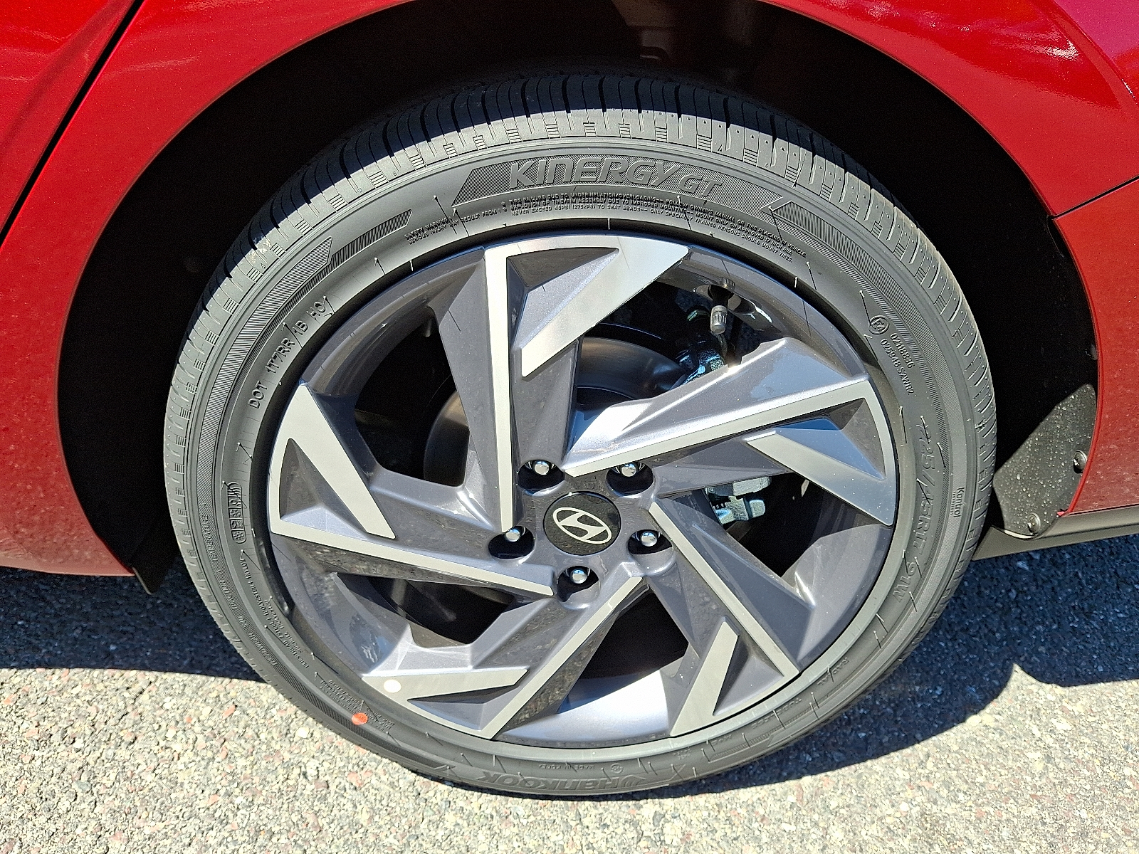 new 2025 Hyundai Elantra car, priced at $27,675
