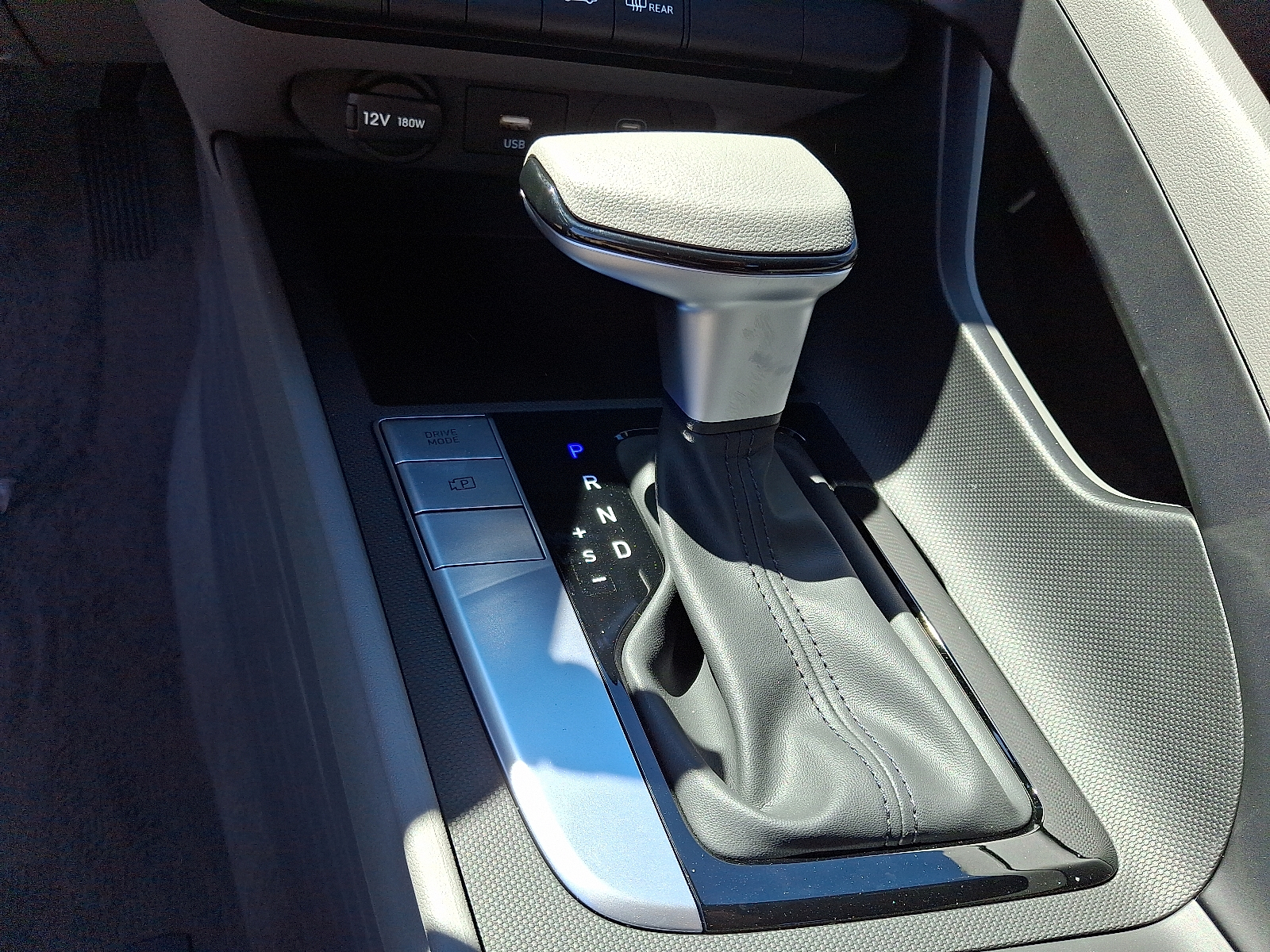 new 2025 Hyundai Elantra car, priced at $23,980