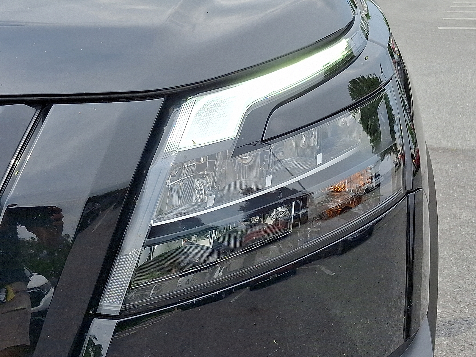 used 2024 Nissan Pathfinder car, priced at $36,999