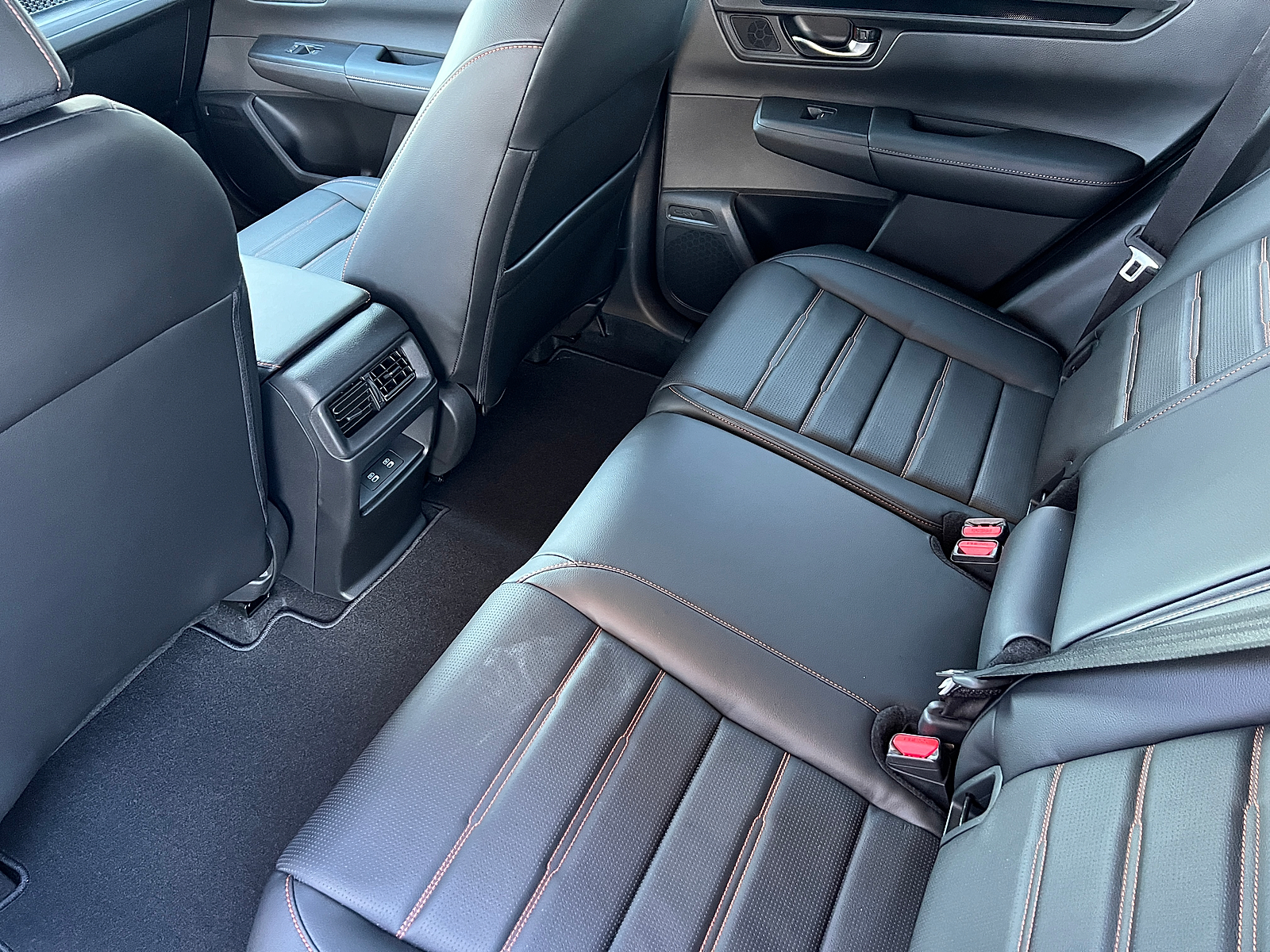 new 2026 Honda CR-V Hybrid car, priced at $41,620