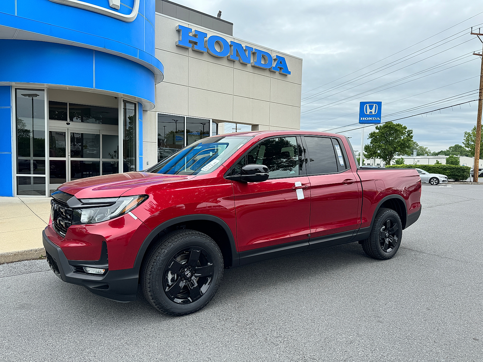 new 2025 Honda Ridgeline car, priced at $48,655