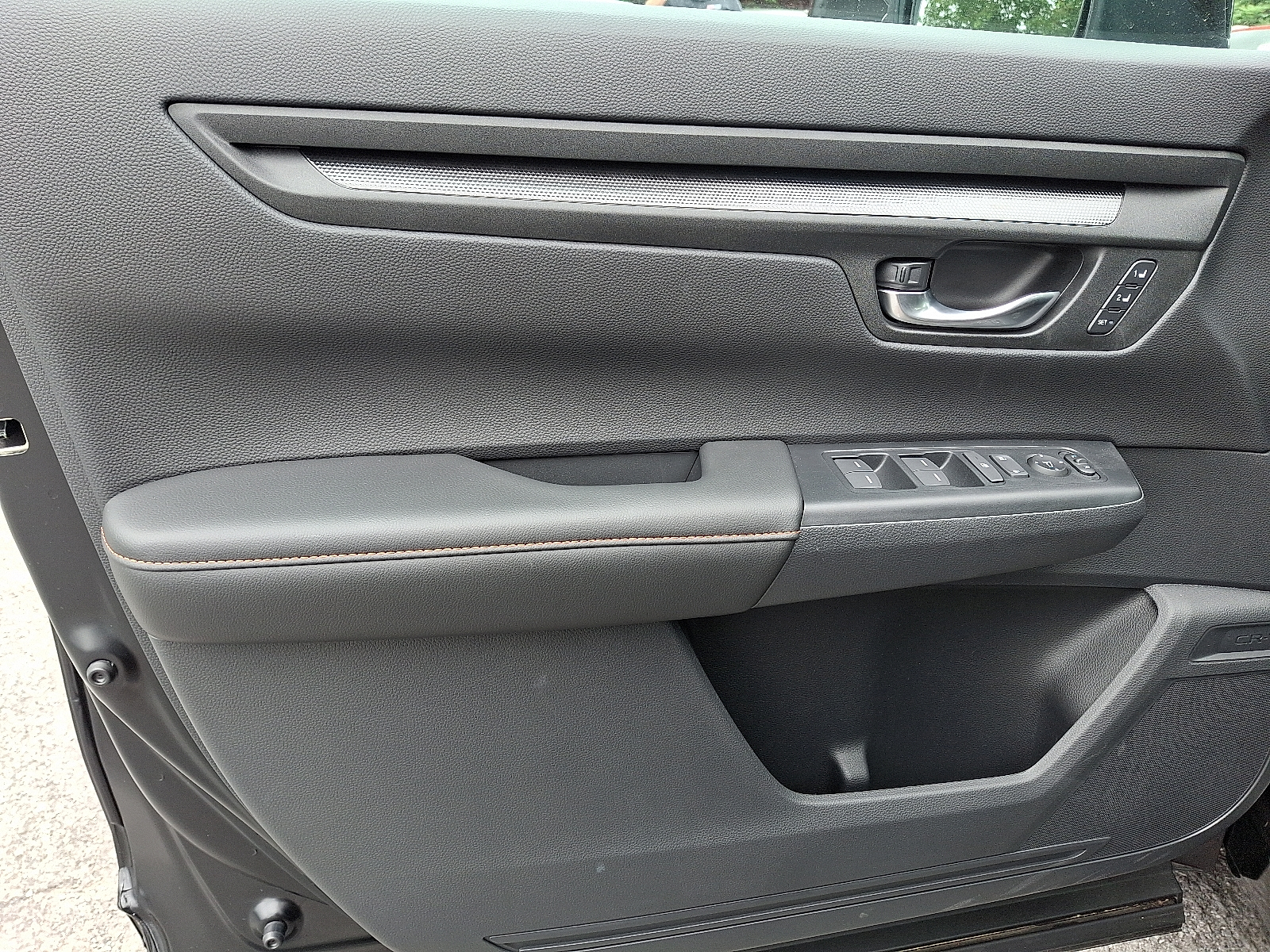 used 2025 Honda CR-V Hybrid car, priced at $38,999