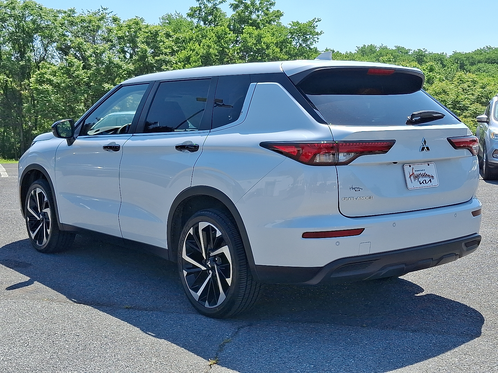 used 2022 Mitsubishi Outlander car, priced at $22,499