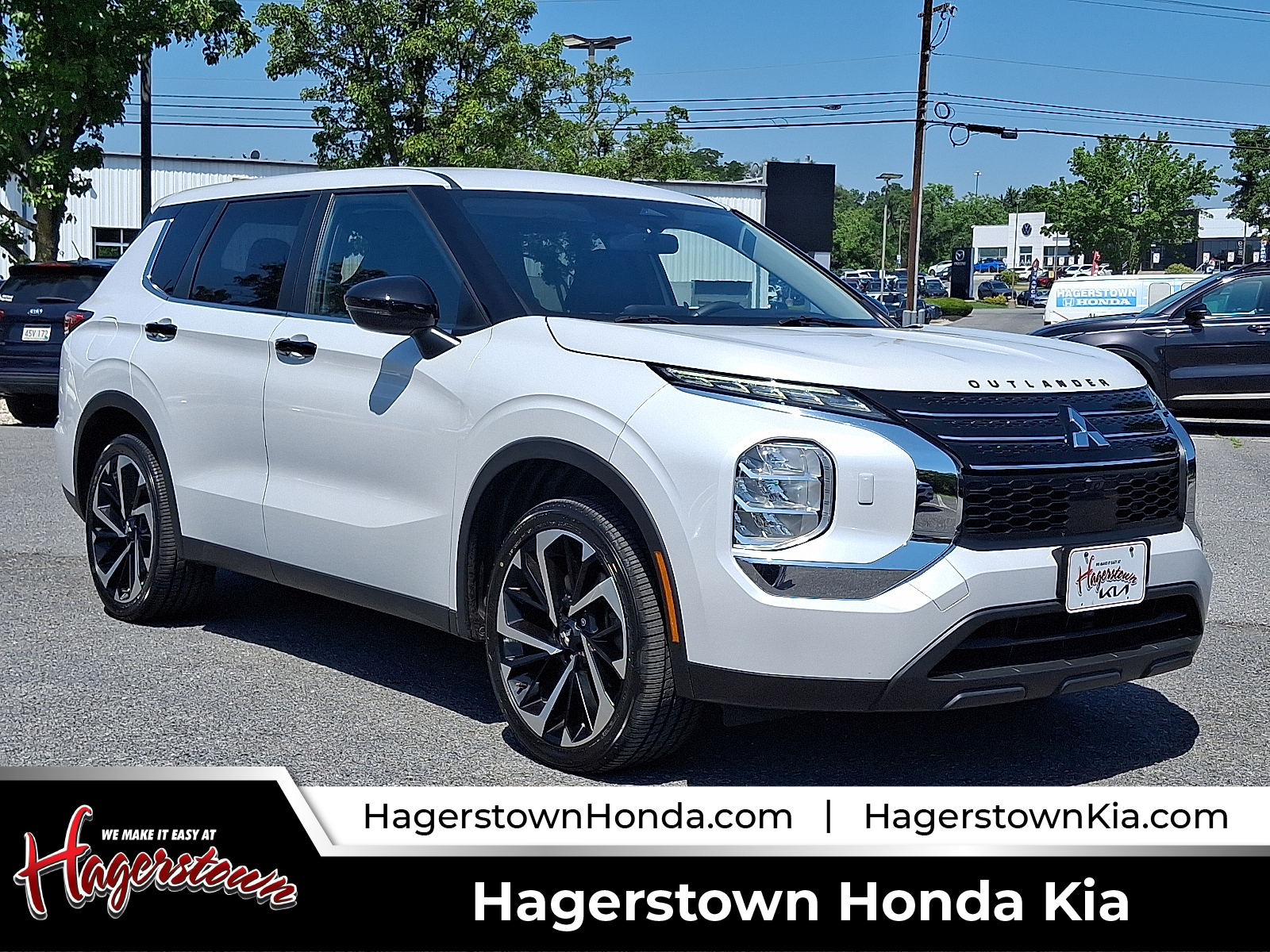 used 2022 Mitsubishi Outlander car, priced at $22,499