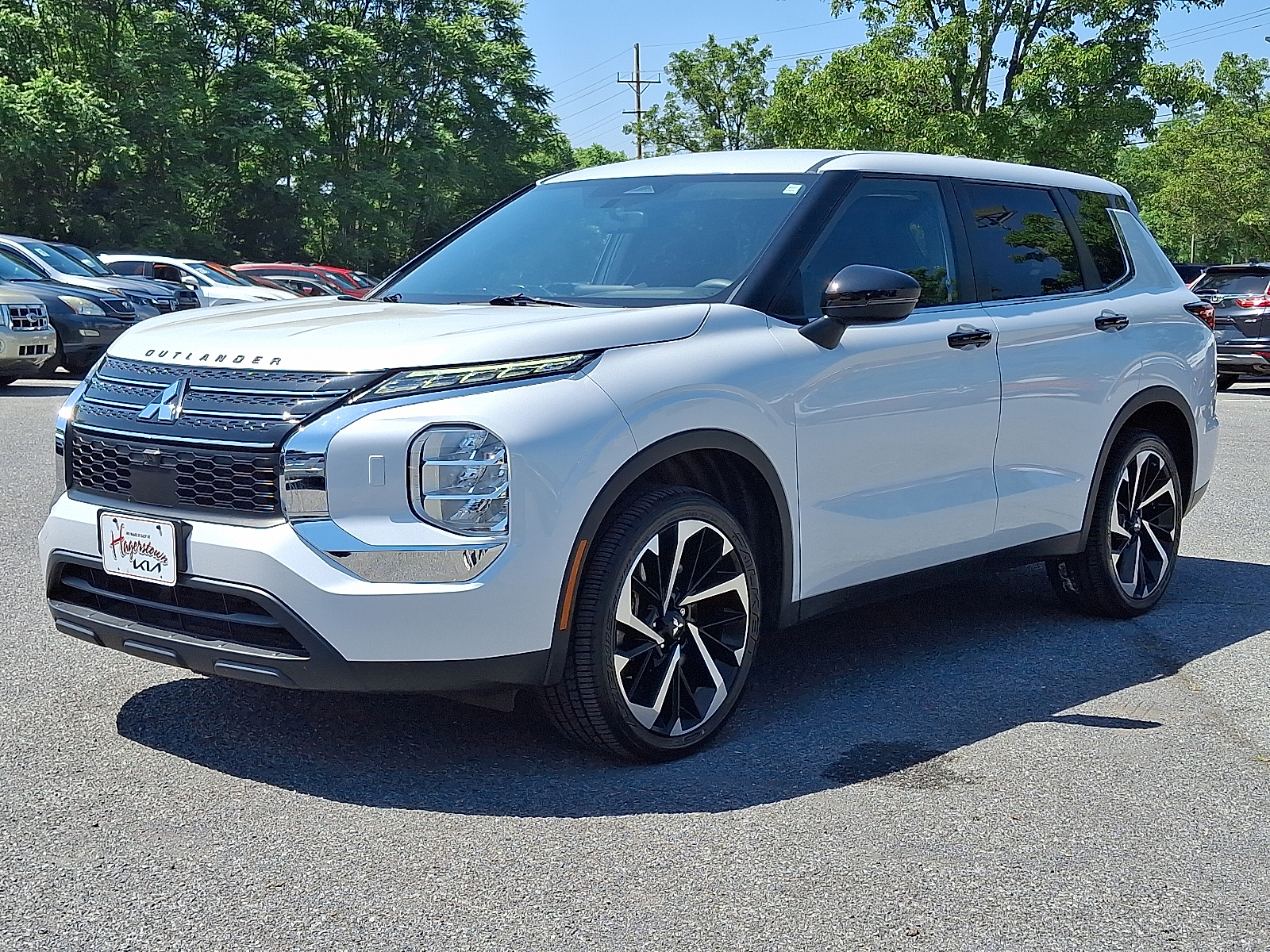 used 2022 Mitsubishi Outlander car, priced at $22,499