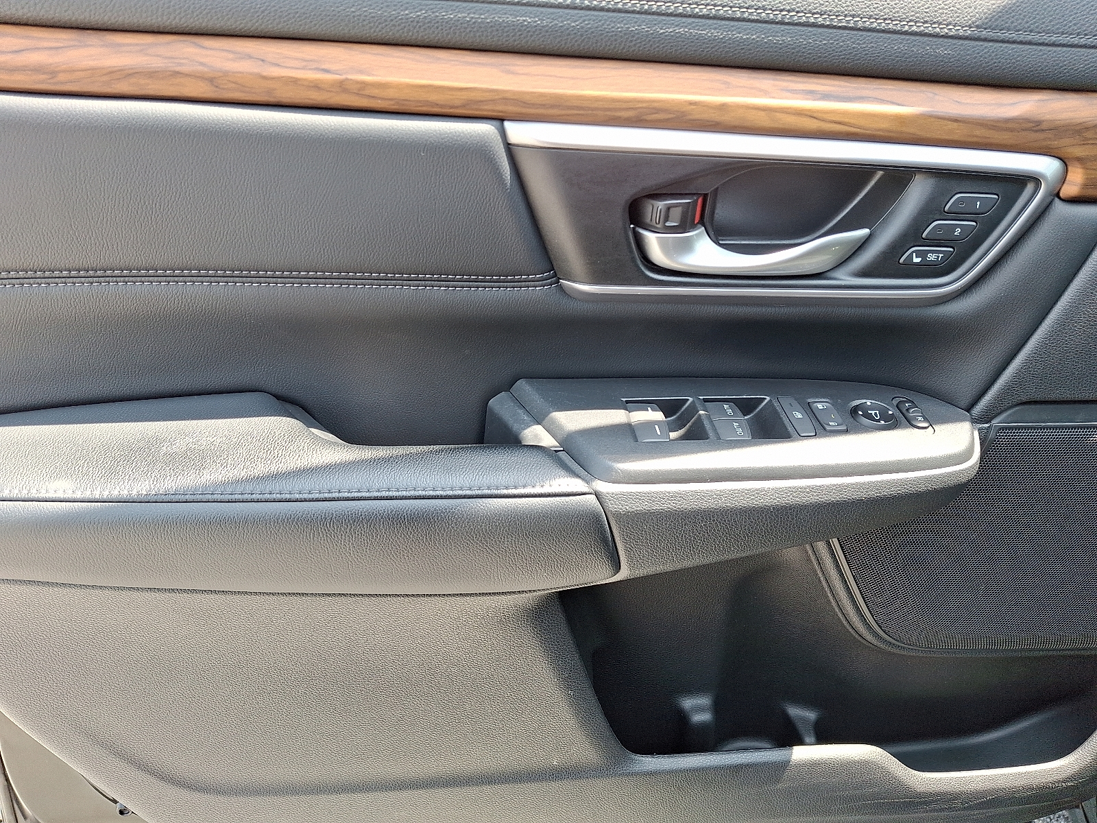 used 2017 Honda CR-V car, priced at $19,499