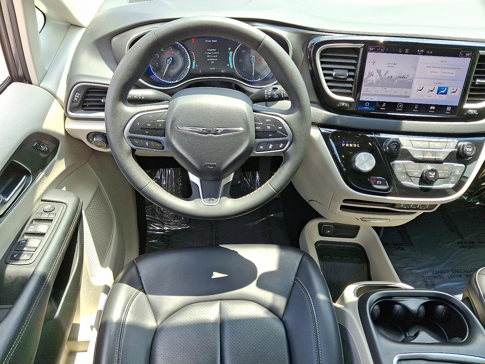 used 2023 Chrysler Pacifica car, priced at $21,999