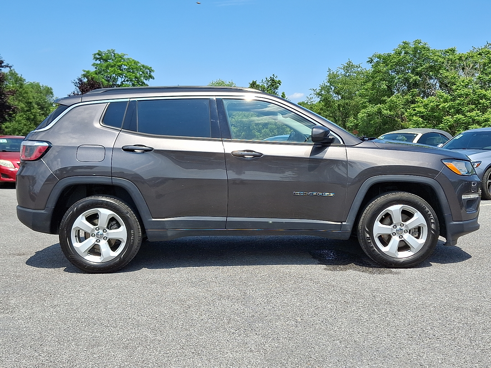 used 2019 Jeep Compass car, priced at $13,499