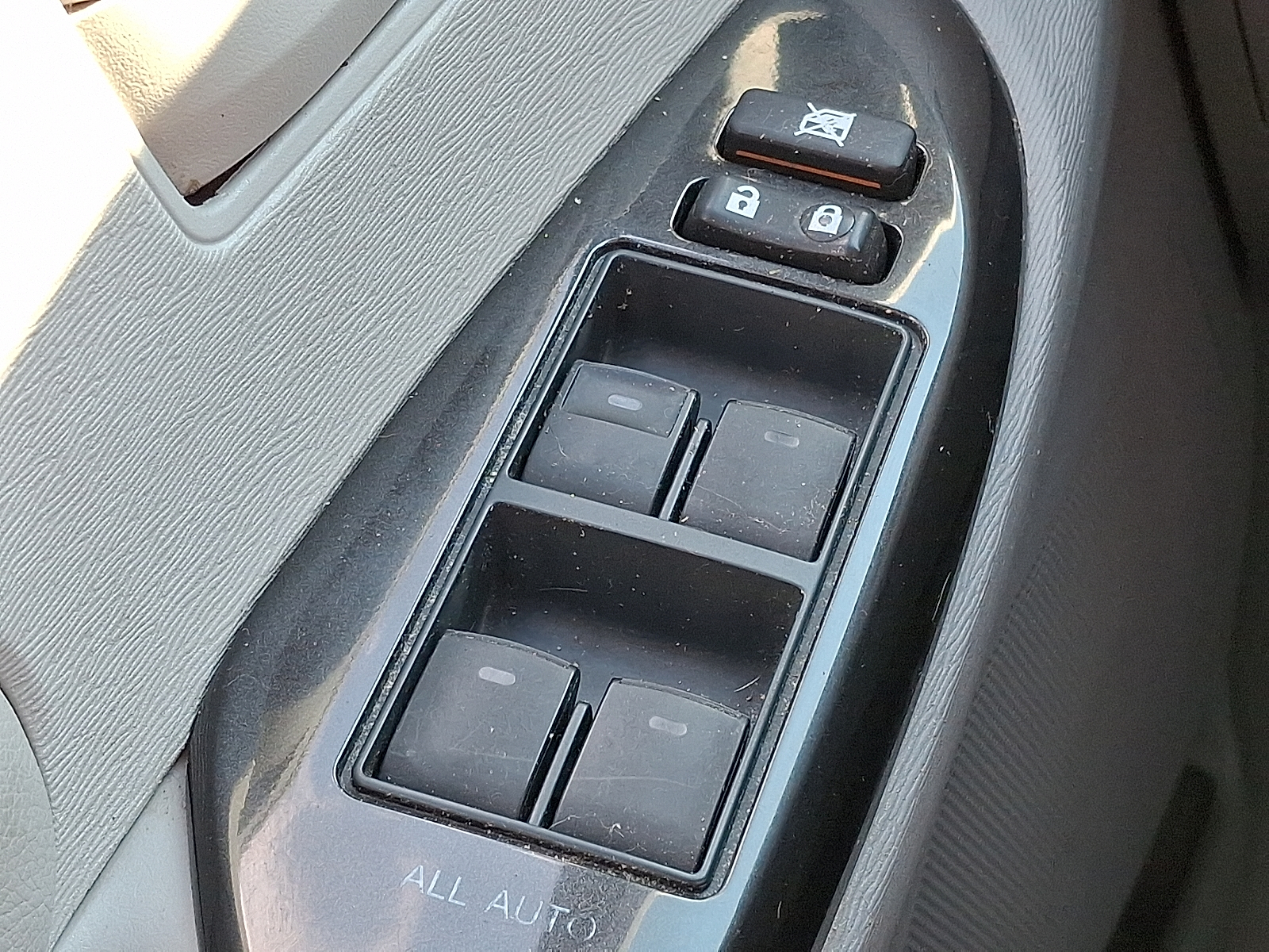 used 2014 Toyota Sienna car, priced at $11,577