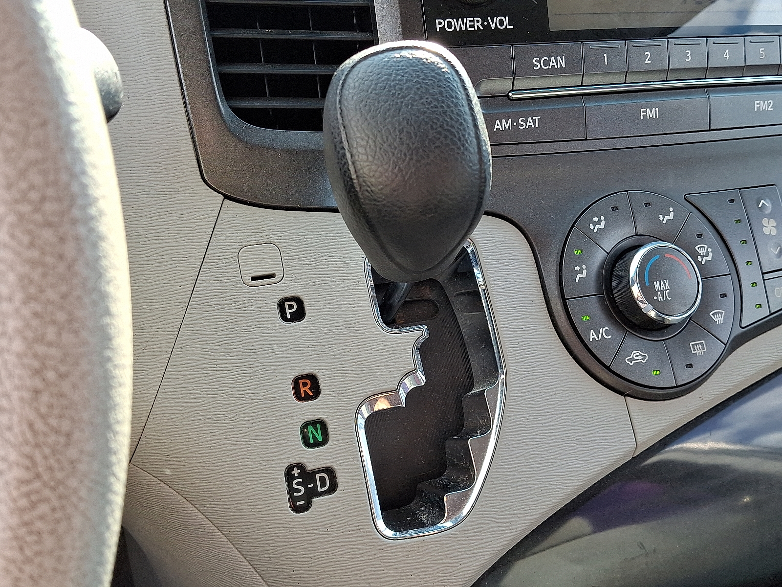 used 2014 Toyota Sienna car, priced at $11,577