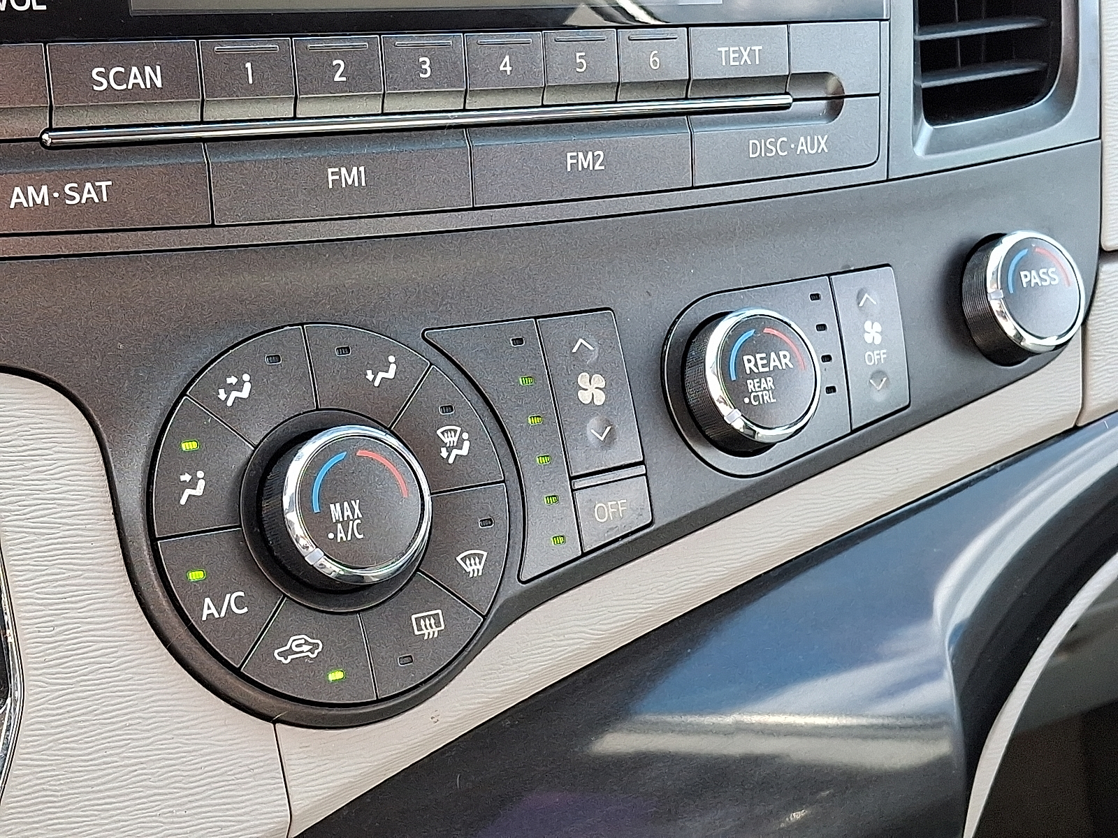 used 2014 Toyota Sienna car, priced at $11,577