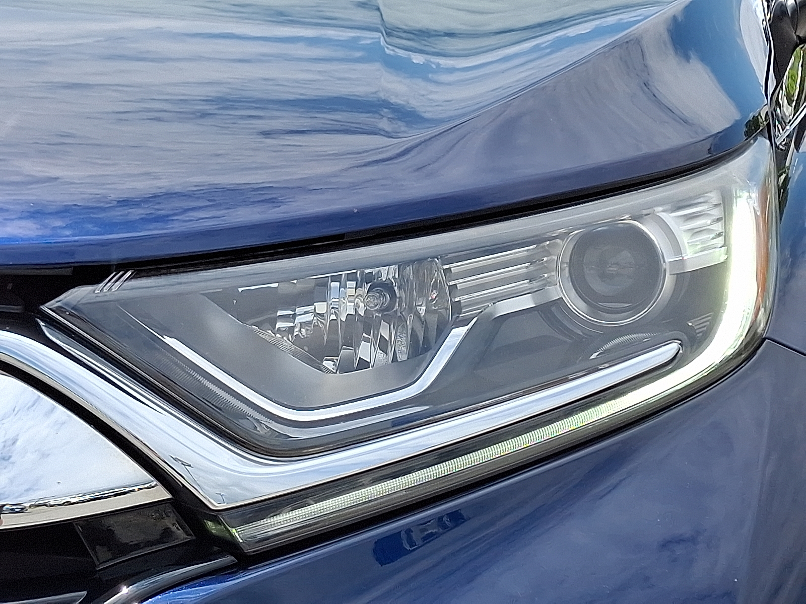 used 2018 Honda CR-V car, priced at $18,499