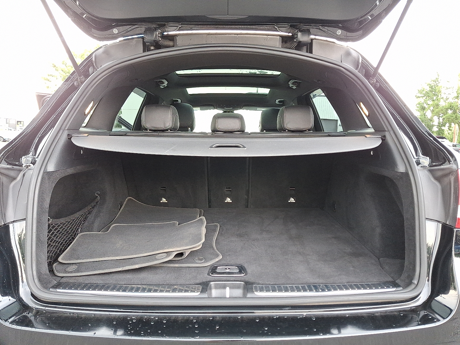 used 2019 Mercedes-Benz GLC 300 car, priced at $17,999