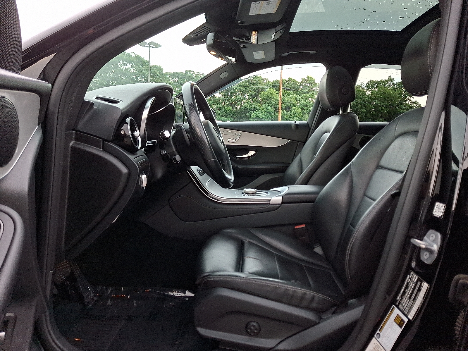 used 2019 Mercedes-Benz GLC 300 car, priced at $17,999