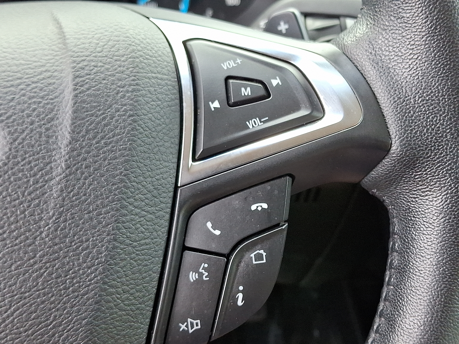 used 2019 Ford Edge car, priced at $16,999