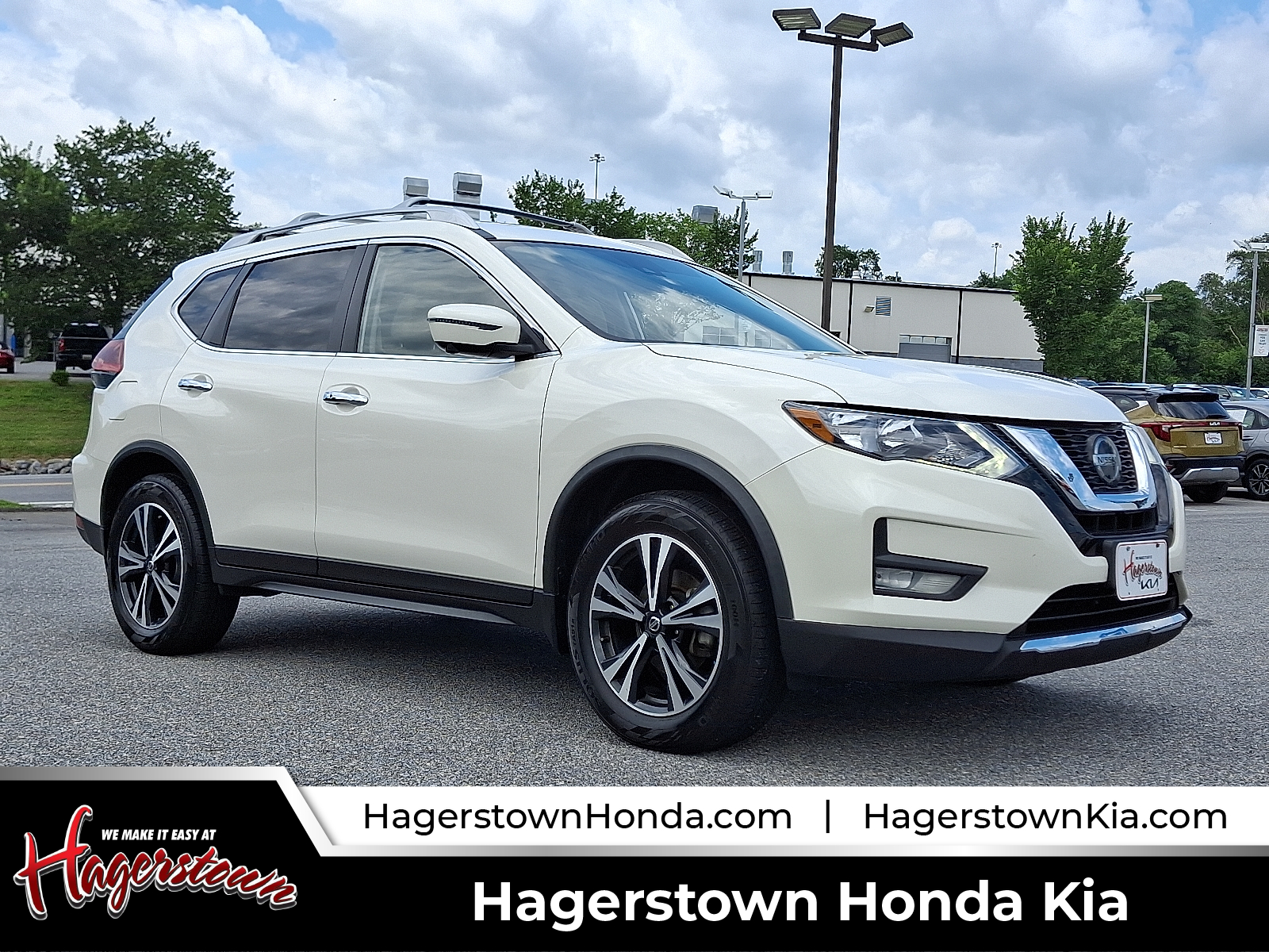 used 2020 Nissan Rogue car, priced at $15,999