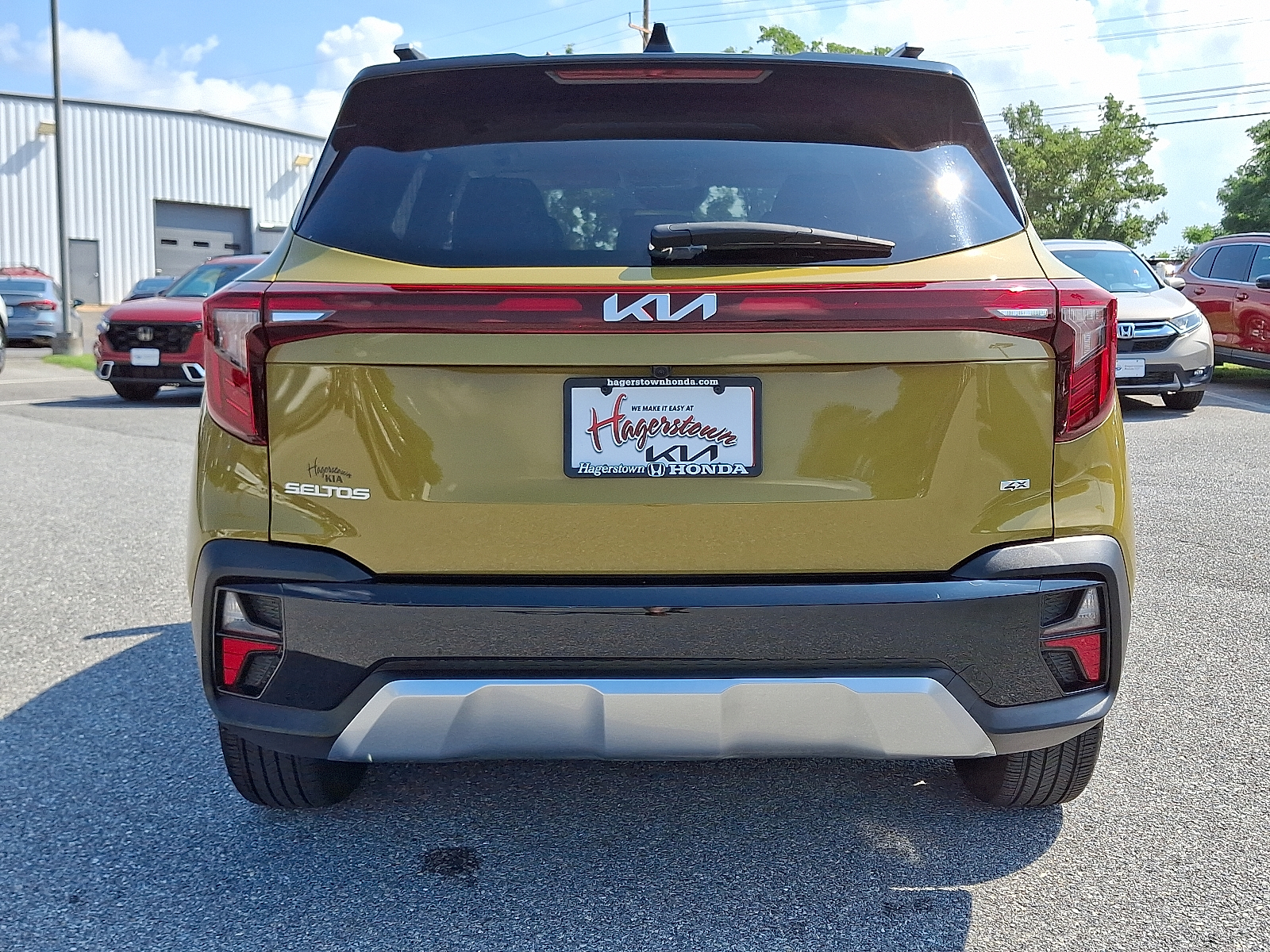 used 2024 Kia Seltos car, priced at $23,999