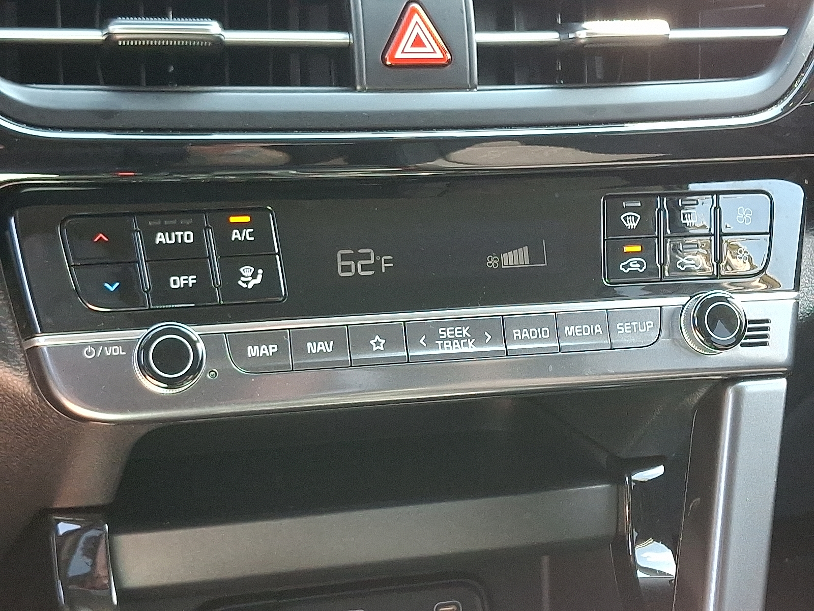 used 2024 Kia Seltos car, priced at $23,999