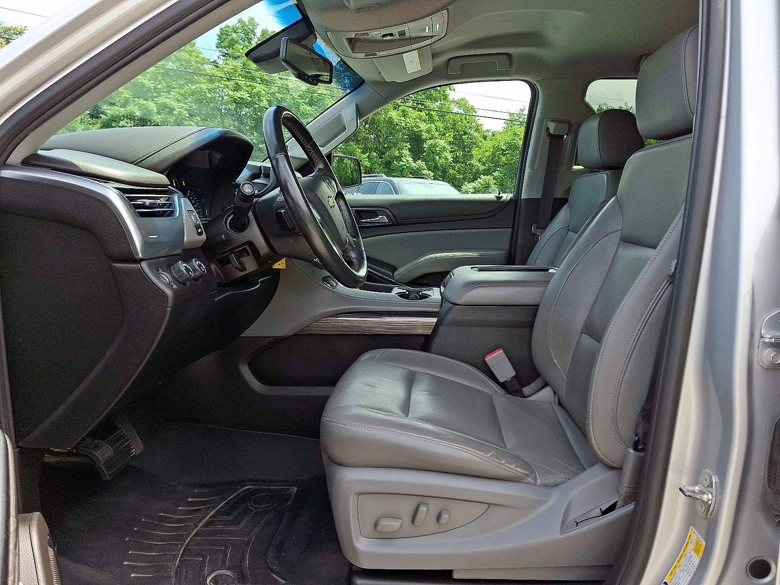used 2018 Chevrolet Suburban car, priced at $21,088