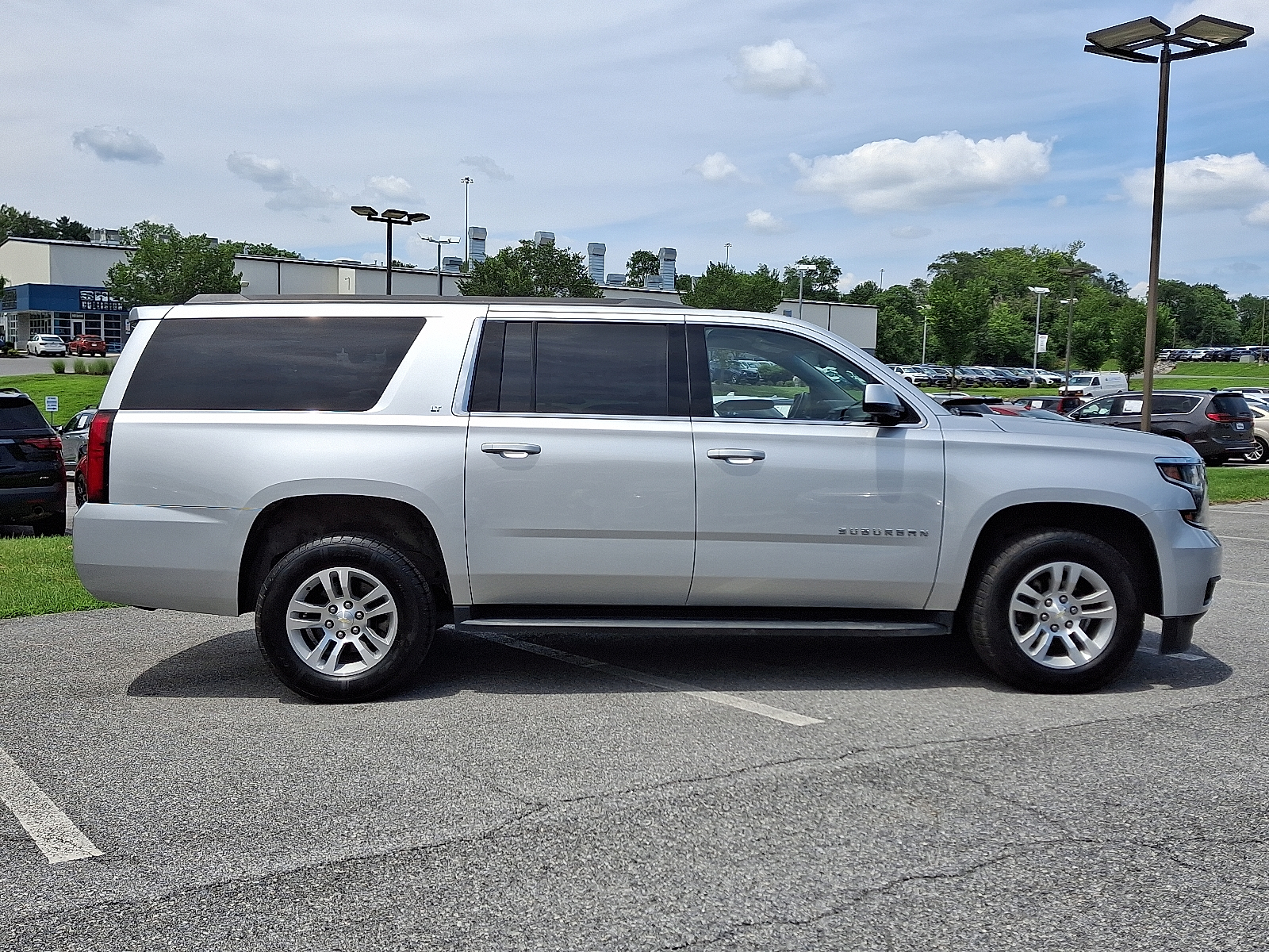 used 2018 Chevrolet Suburban car, priced at $21,088
