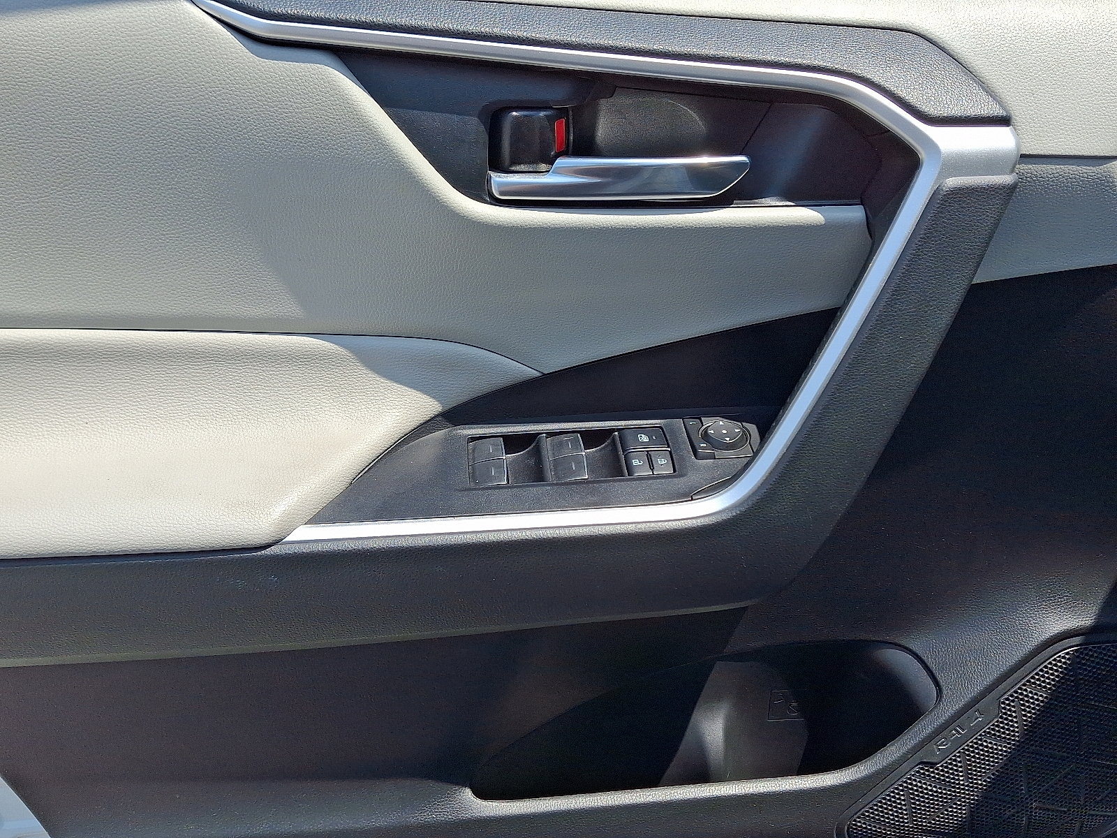 used 2022 Toyota RAV4 car, priced at $27,499