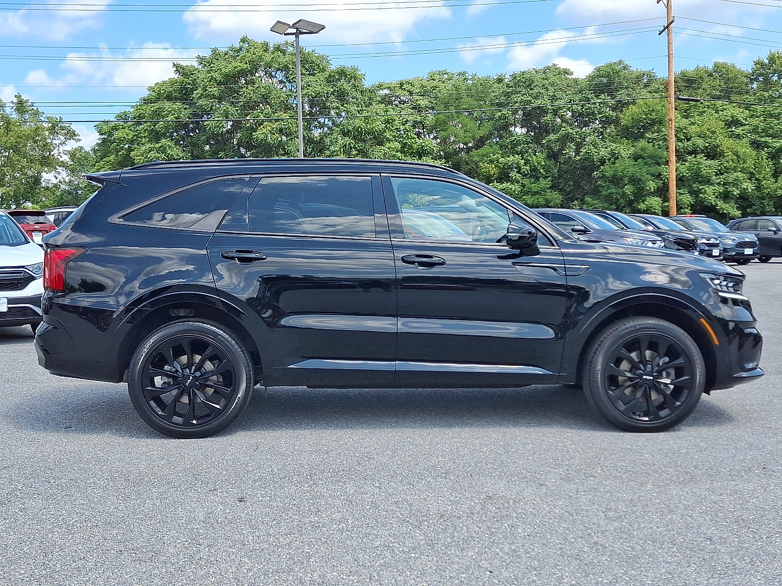 used 2022 Kia Sorento car, priced at $30,399