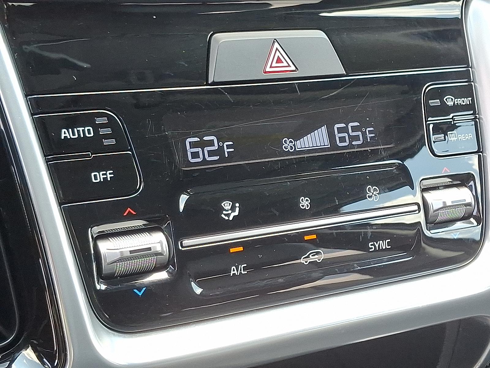 used 2022 Kia Sorento car, priced at $30,399