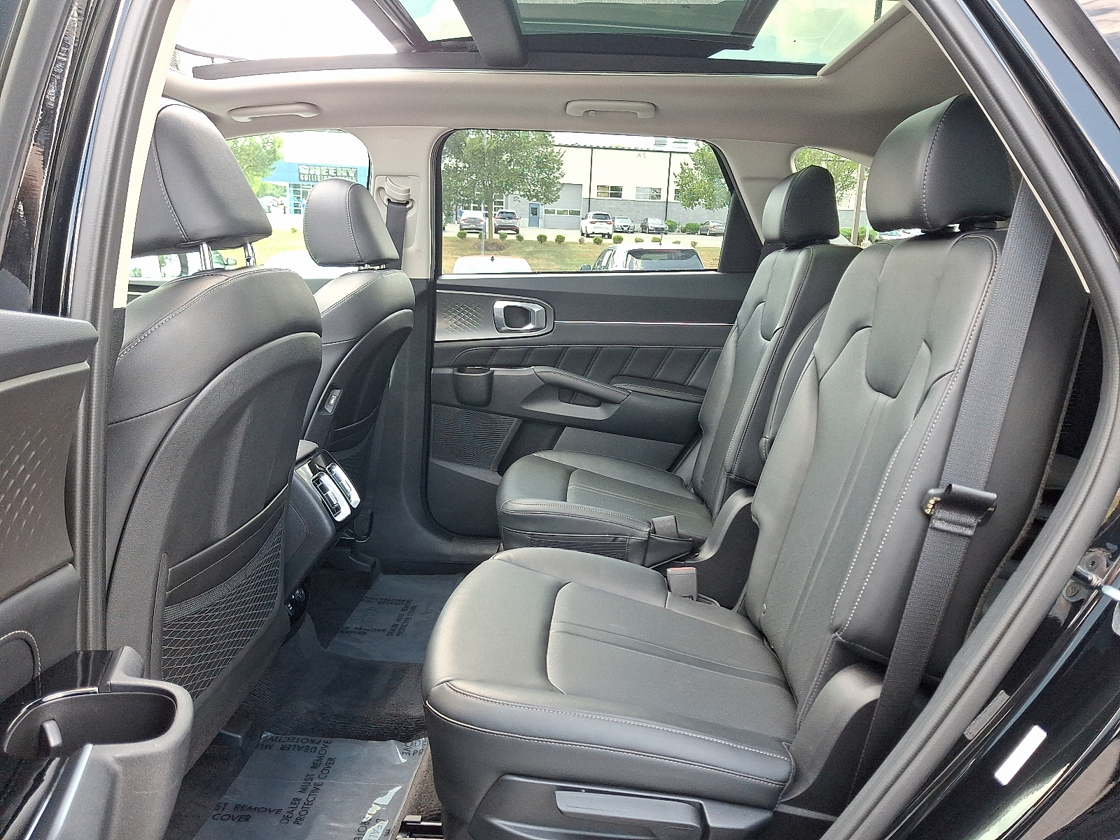 used 2022 Kia Sorento car, priced at $30,399