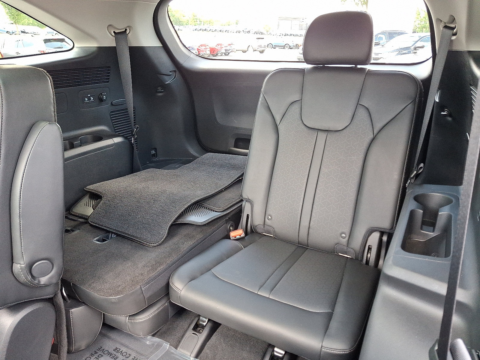 used 2022 Kia Sorento car, priced at $30,399