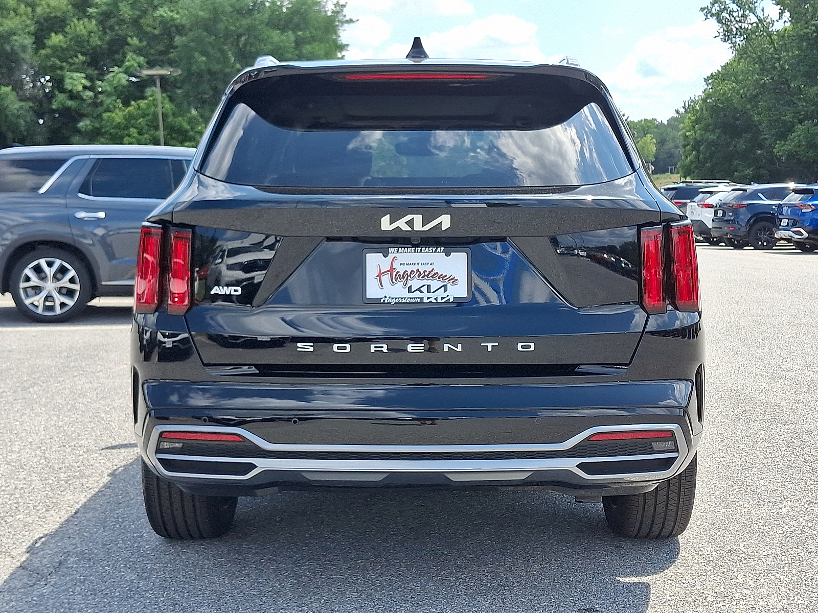 used 2022 Kia Sorento car, priced at $30,399