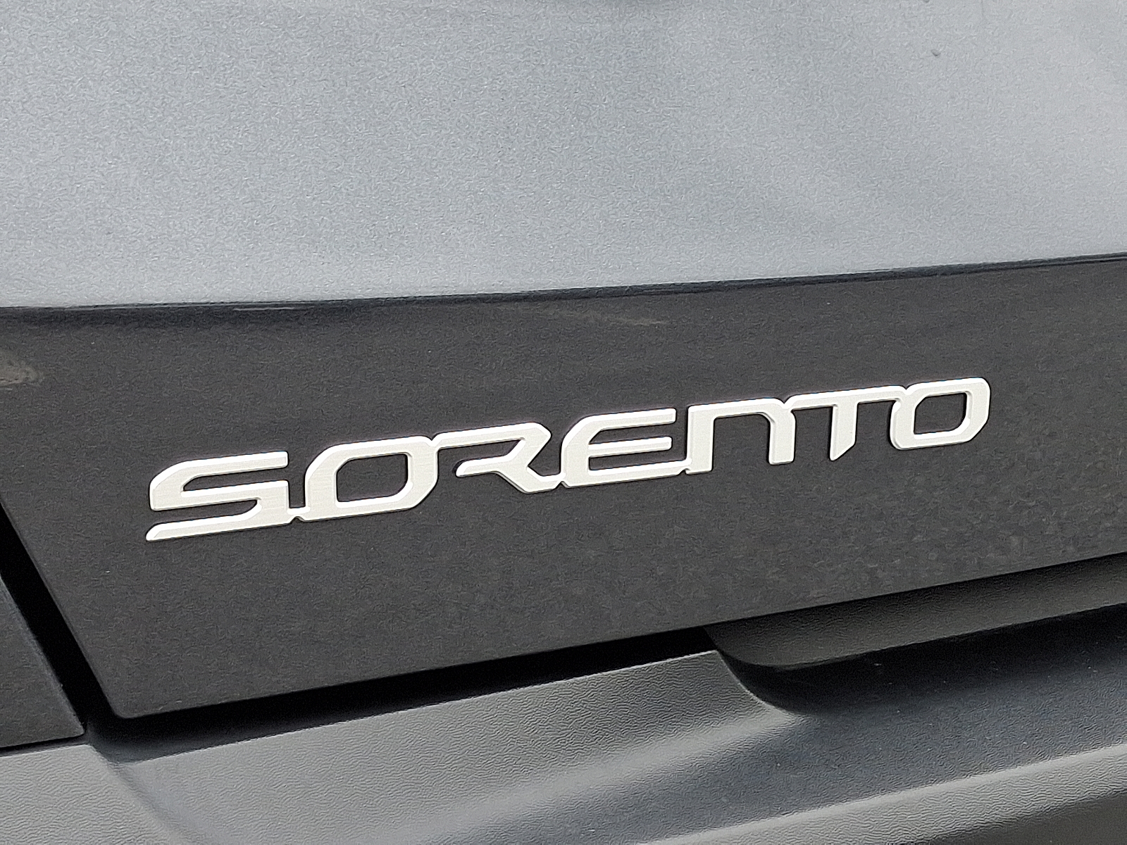 used 2023 Kia Sorento car, priced at $22,499