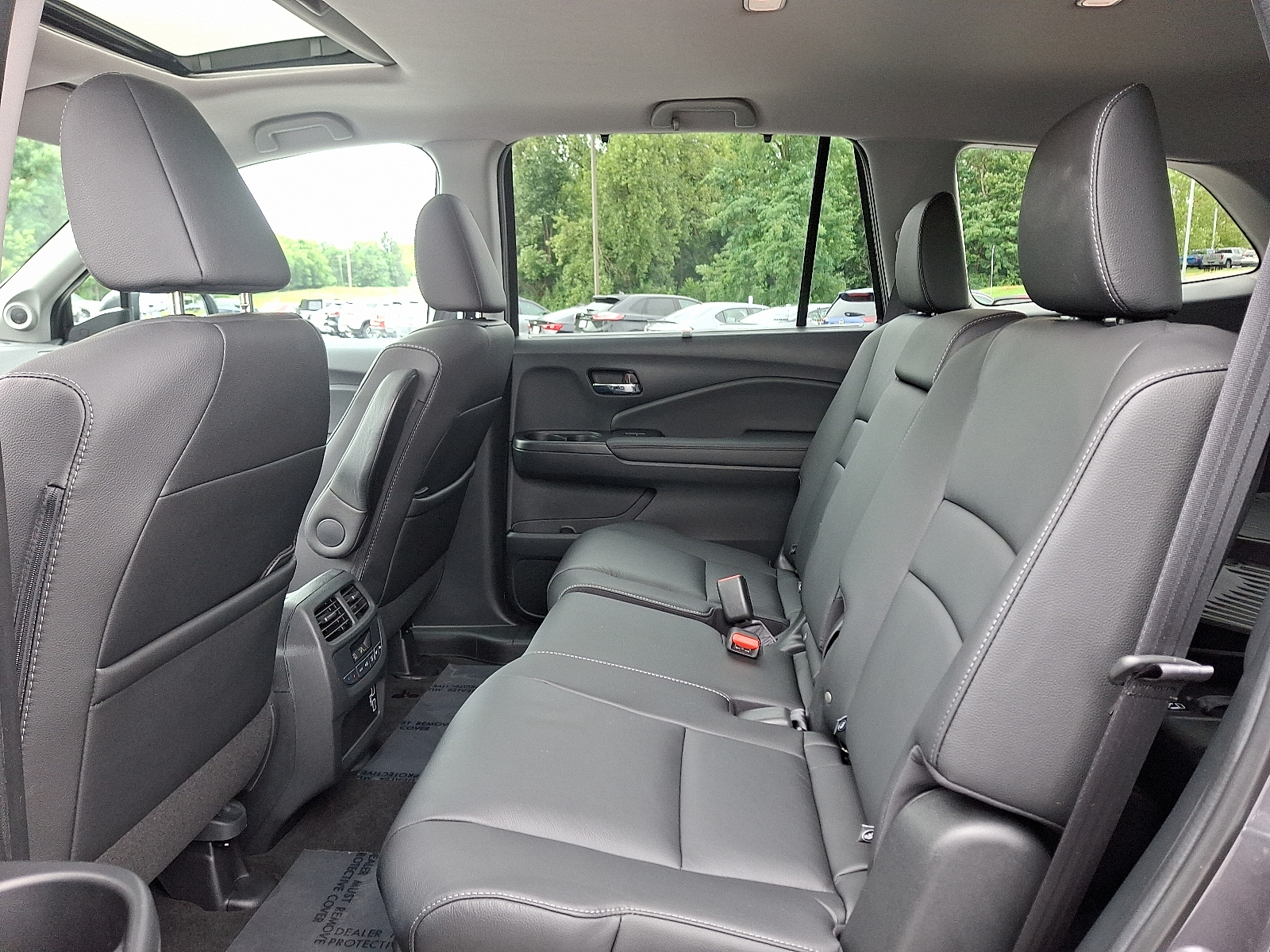 used 2022 Honda Pilot car, priced at $32,999