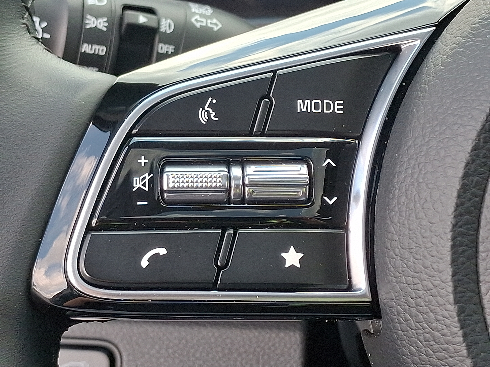 used 2025 Kia Seltos car, priced at $27,599