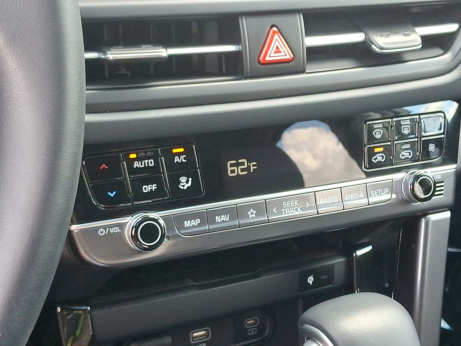 used 2025 Kia Seltos car, priced at $27,599