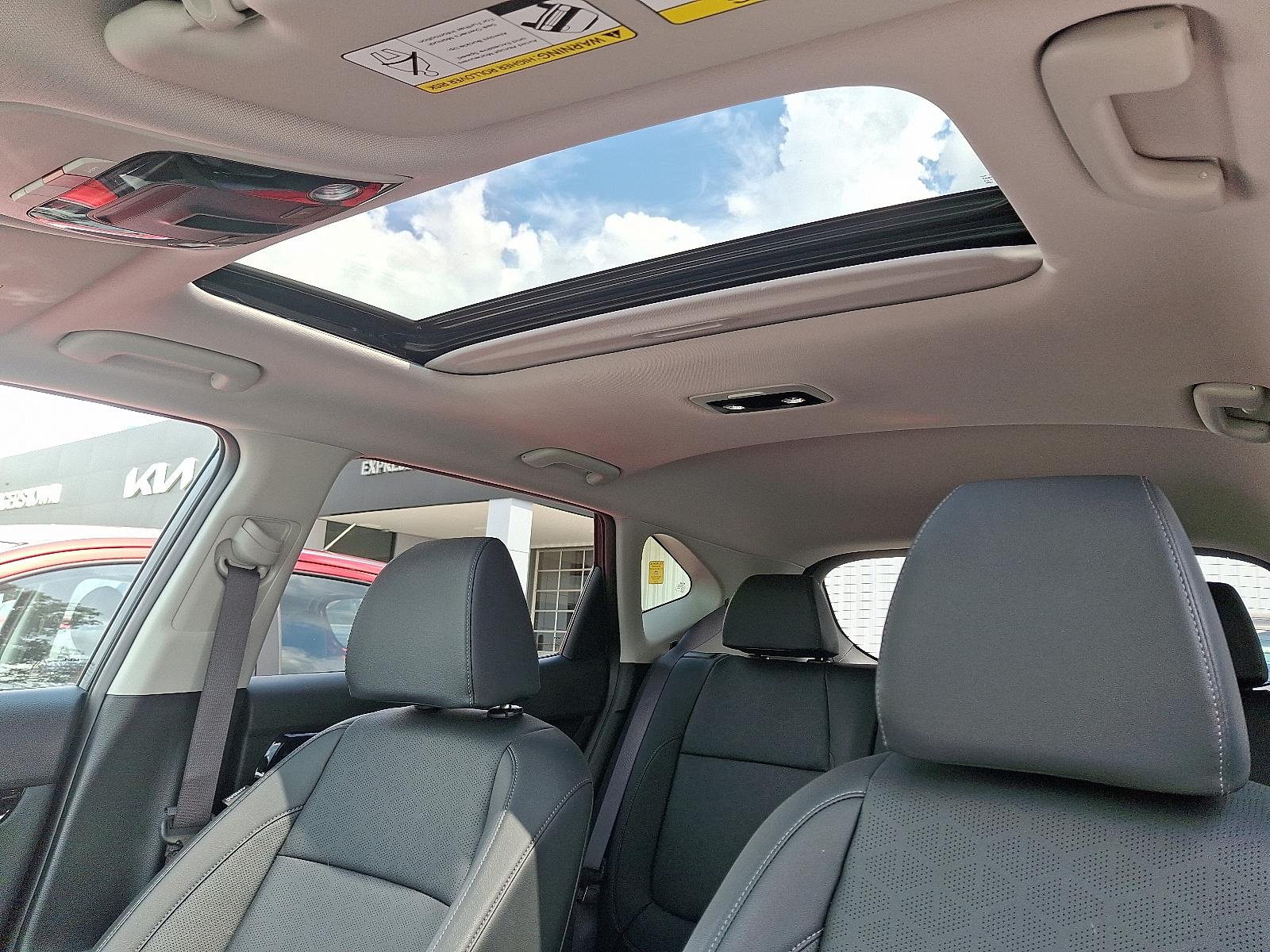 used 2025 Kia Seltos car, priced at $27,599