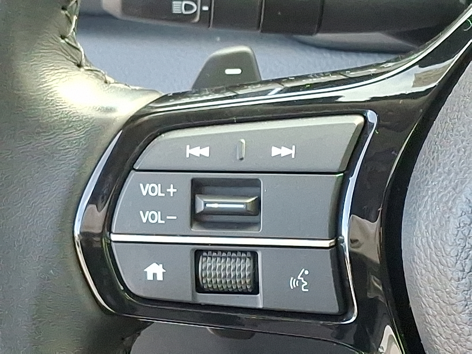 used 2024 Honda Pilot car, priced at $43,999